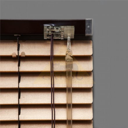 Horizontální žaluzie interierová, dřevěné lamely 25mm