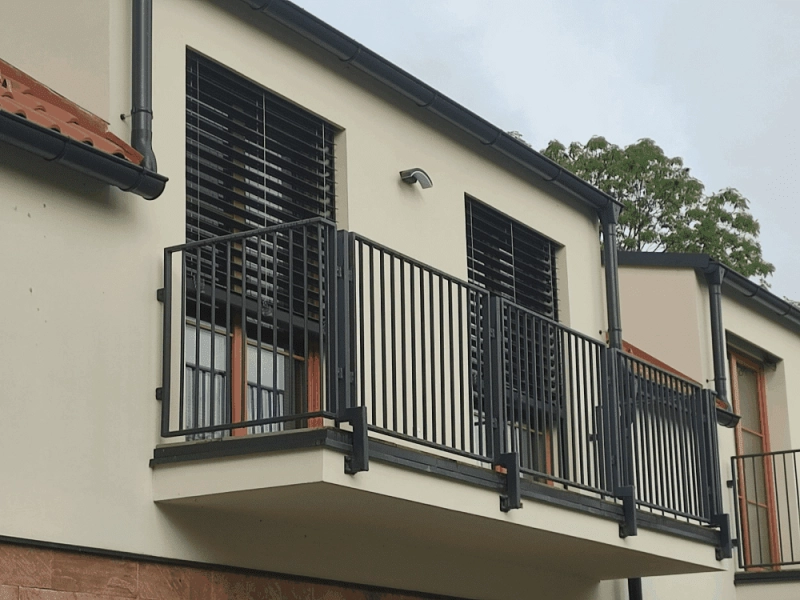 Hluk a přehřívání bytů: Proč se komfort bydlení ve městech zhoršuje